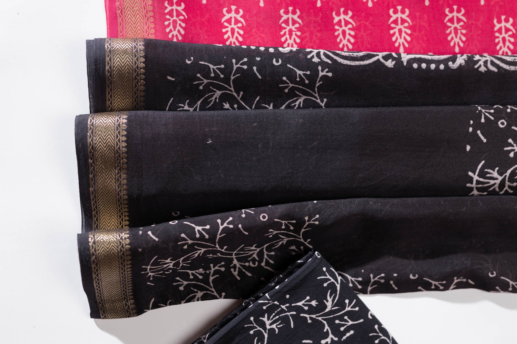 Maheshwari Silk 3 PC Suit Piece - Pink/Black - Vastra Raag