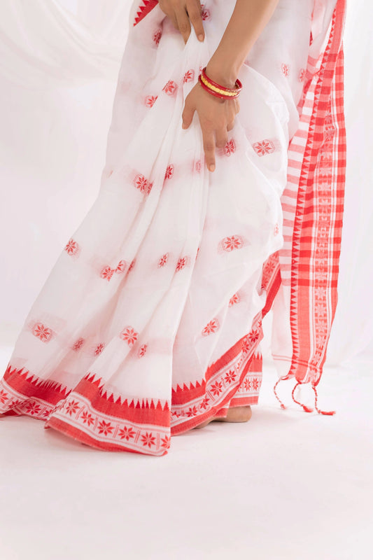 Begumpuri Handwoven Cotton Saree - White/Red