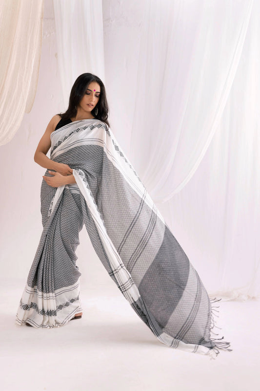 Begumpuri Handwoven Cotton Saree - Grey/White